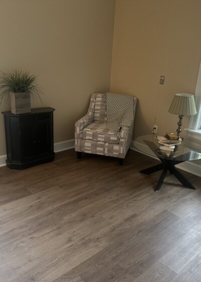 Warwick Cottage living room